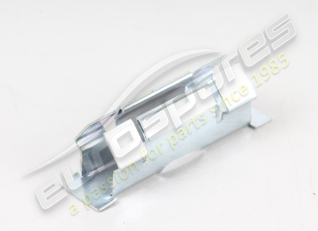 new maserati lear clip 3993. part number 67874900 (1)