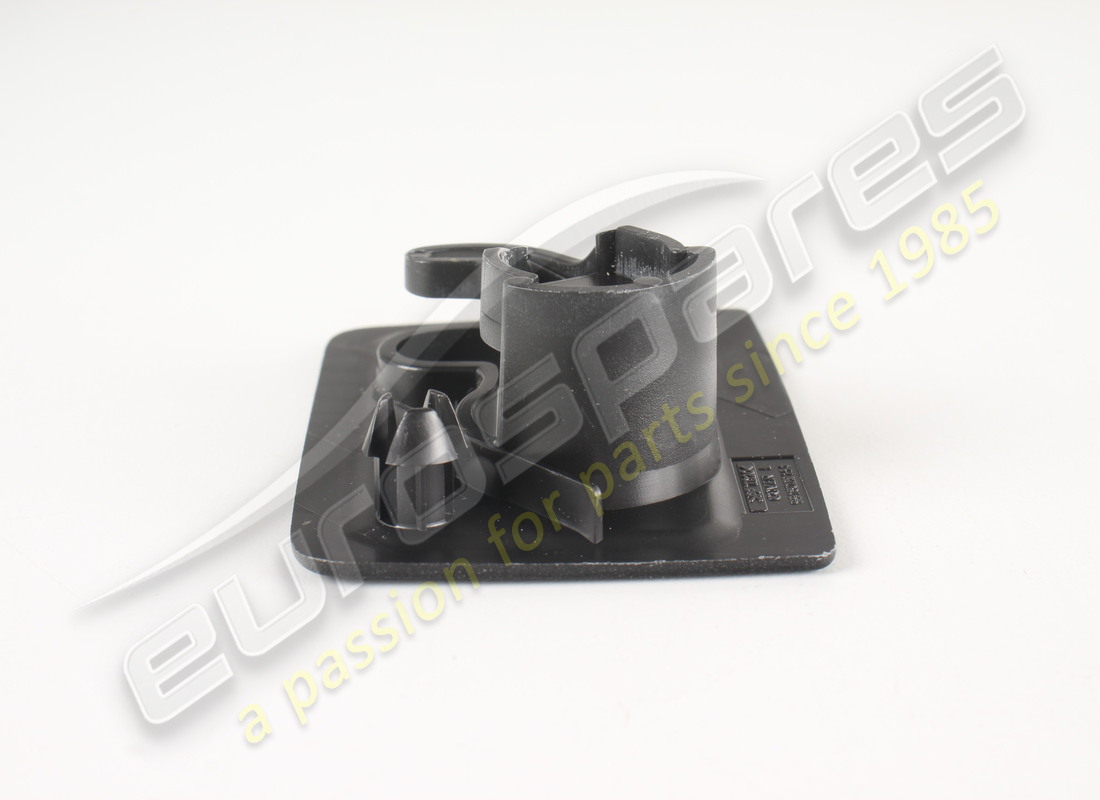 new maserati lh moulding black. part number 670086780 (2)