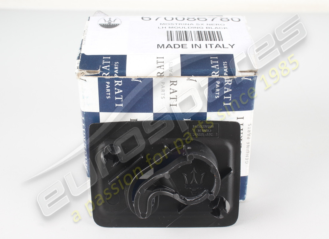 new maserati lh moulding black. part number 670086780 (5)