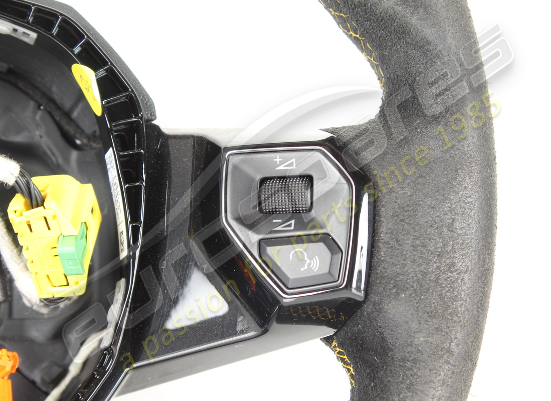 used lamborghini steering wheel. part number 470419091 (4)