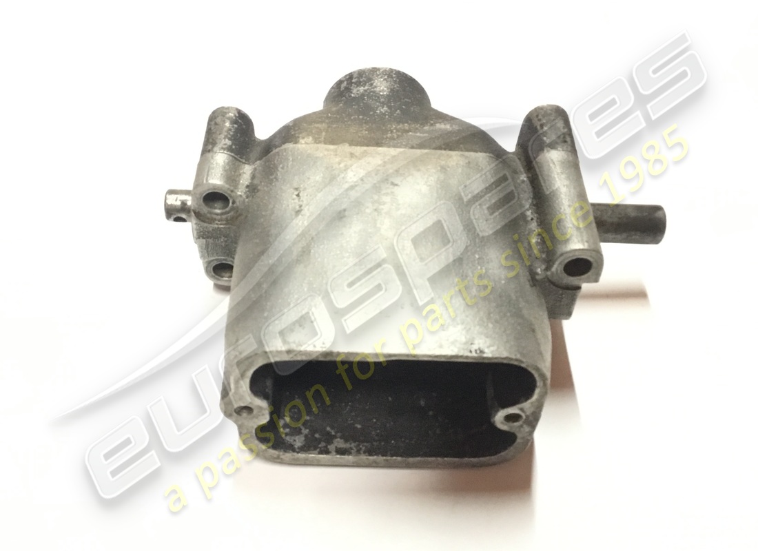 used ferrari gear change casing. part number 522445 (3)