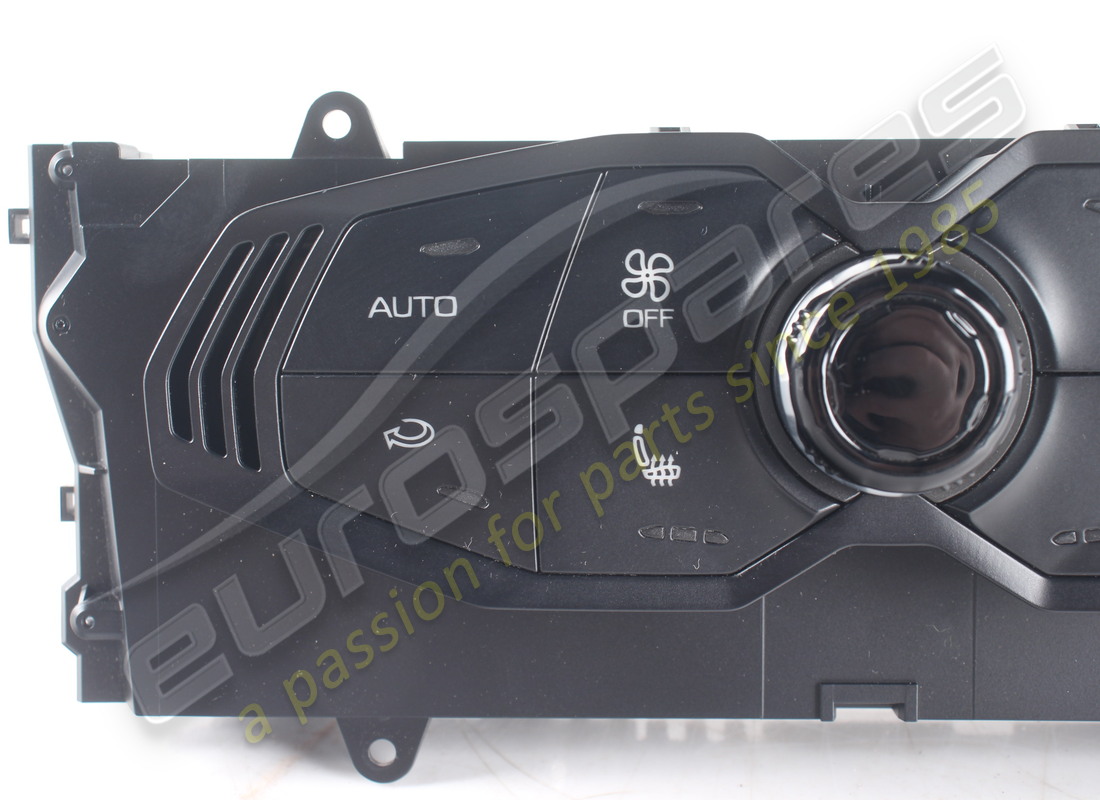 used lamborghini a/c control. part number 4t0820043e (2)