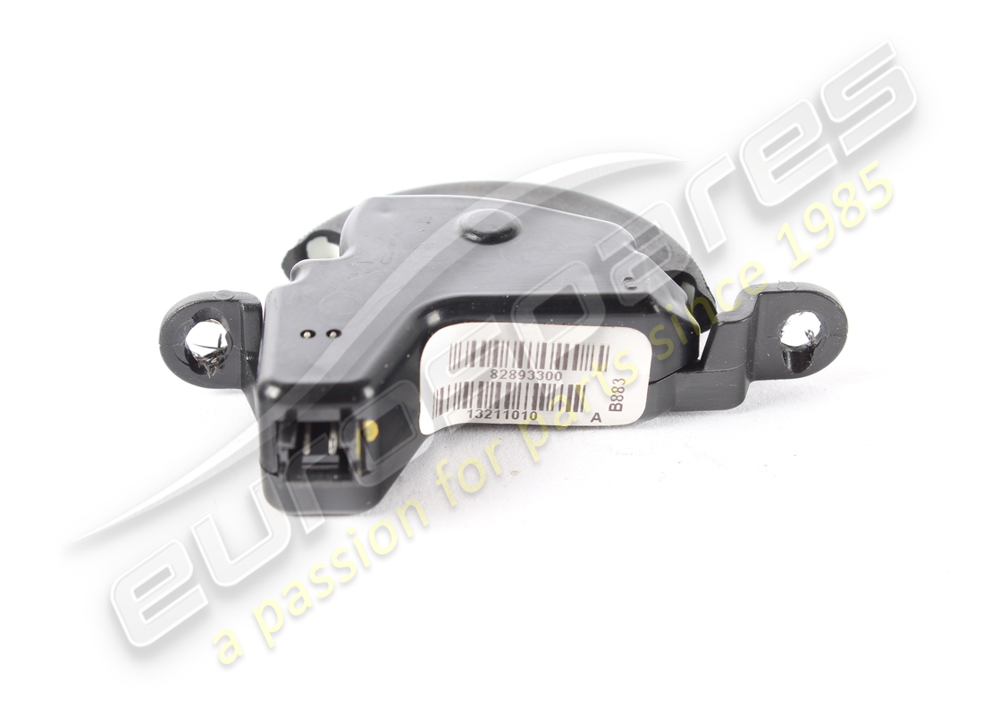 used ferrari lh vent control. part number 82893300 (2)