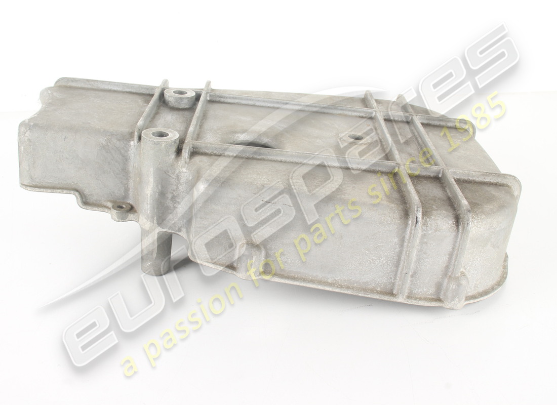 new ferrari rh timing belt cover. part number 121653 (2)