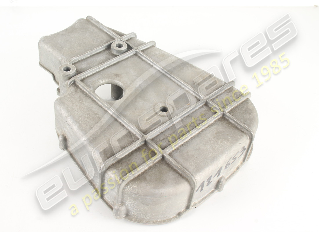 new ferrari rh timing belt cover. part number 121653 (1)