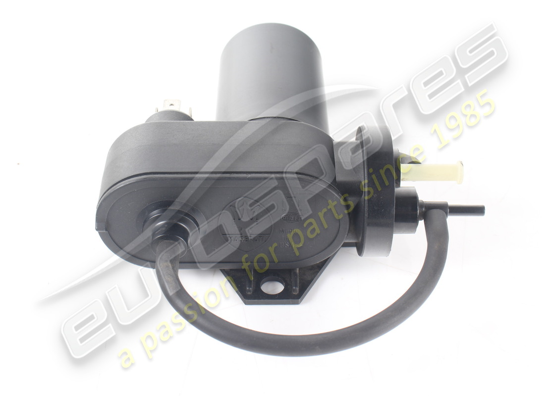 USED MASERATI VACUUM PUMP. PART NUMBER 325520172 (2) used maserati vacuum pump. part number 325520172 (2)