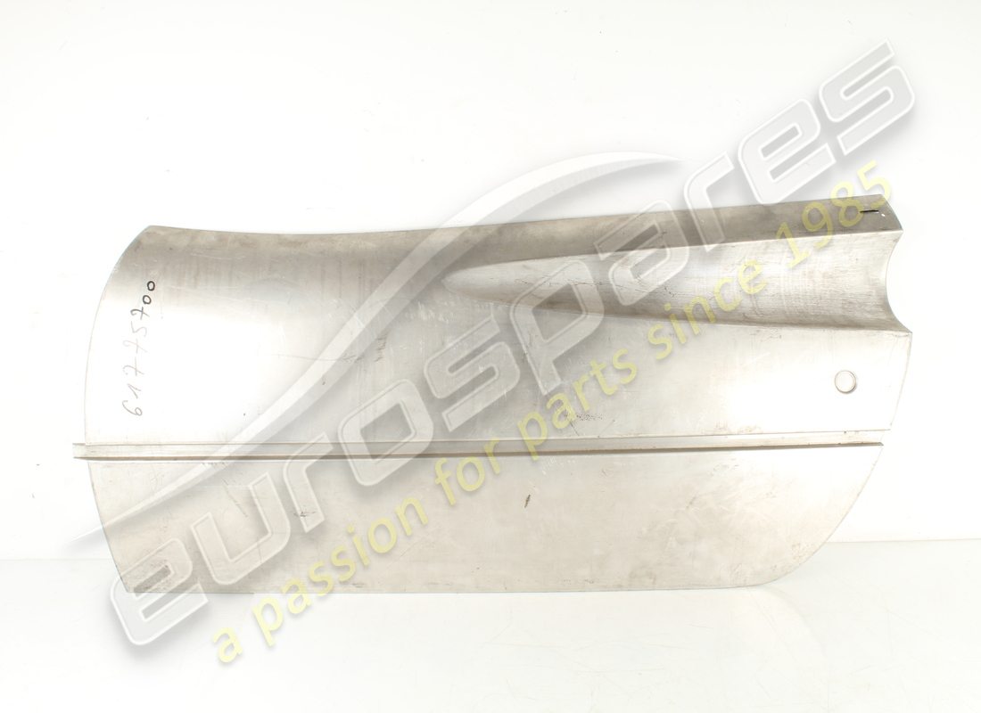 NEW FERRARI LH DOOR SKIN. PART NUMBER 61775700 (1) new ferrari lh door skin. part number 61775700 (1)