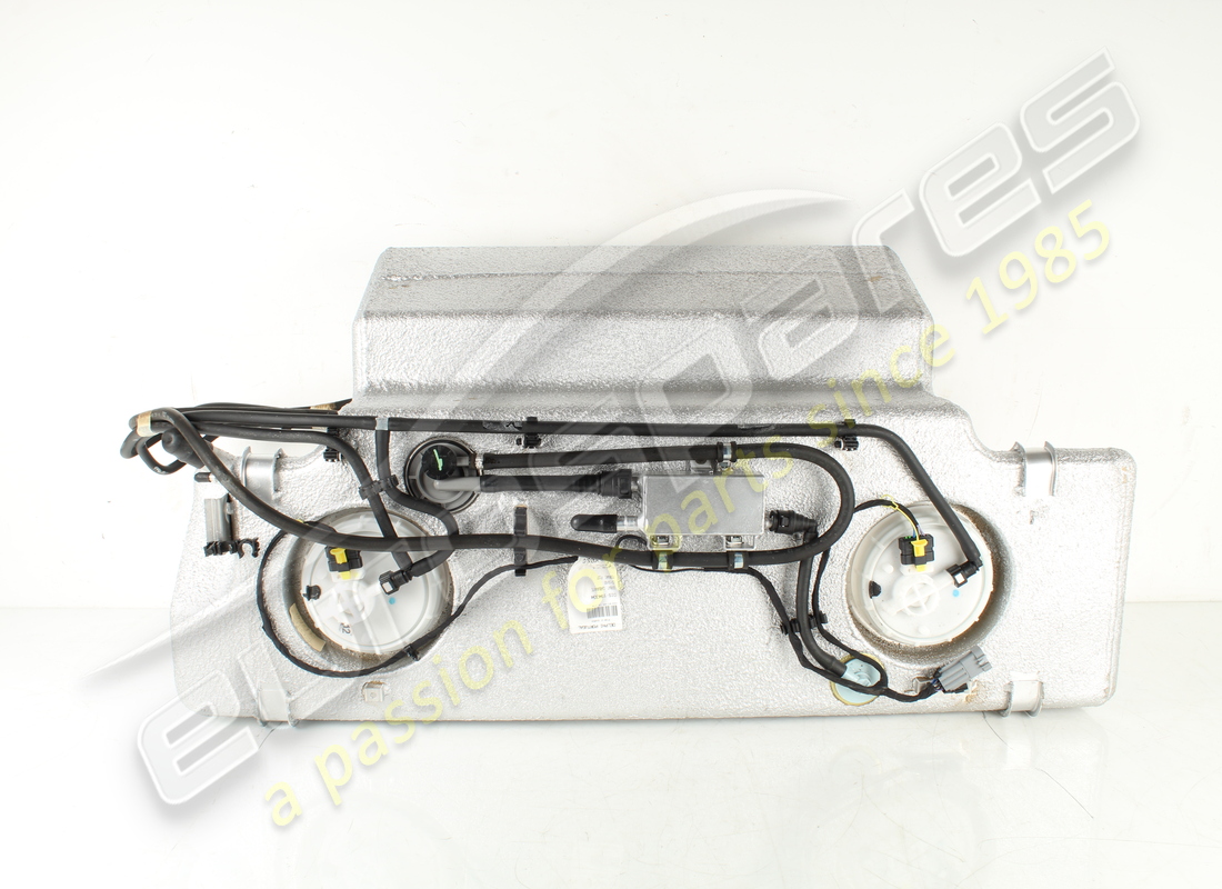 new ferrari fuel tank. part number 191486 (2)