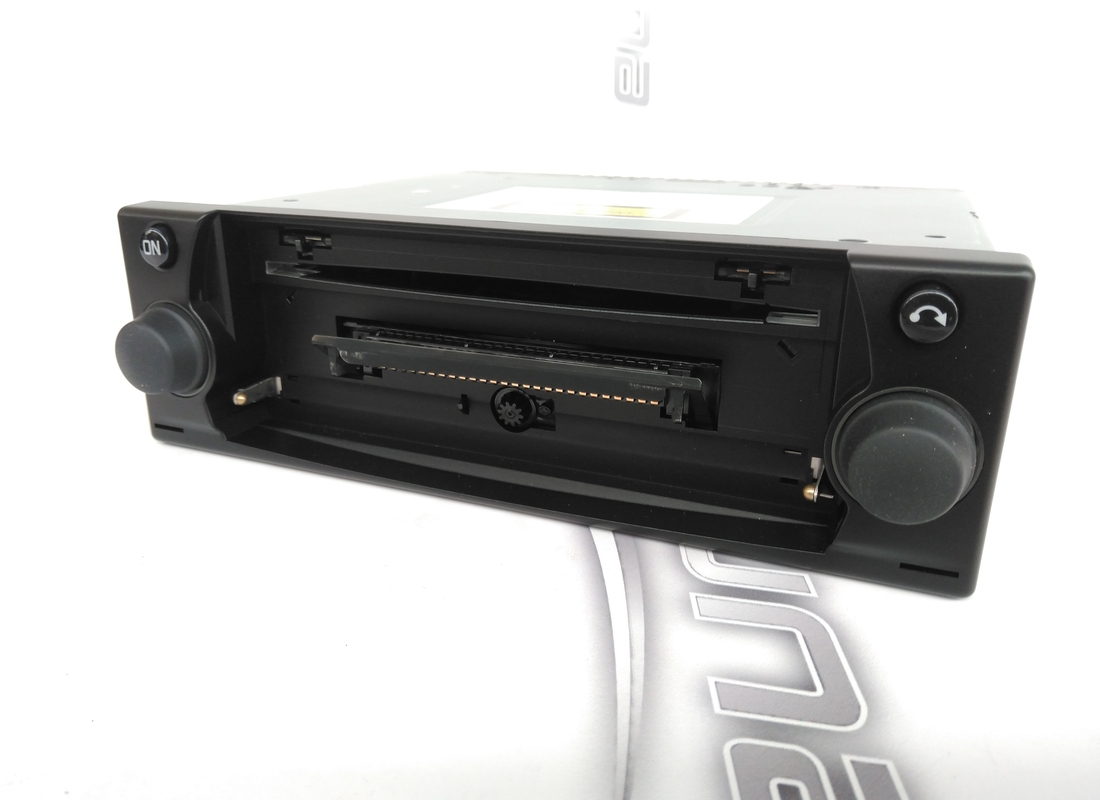 new (other) ferrari radio/cd stereo. part number 200971 (4)