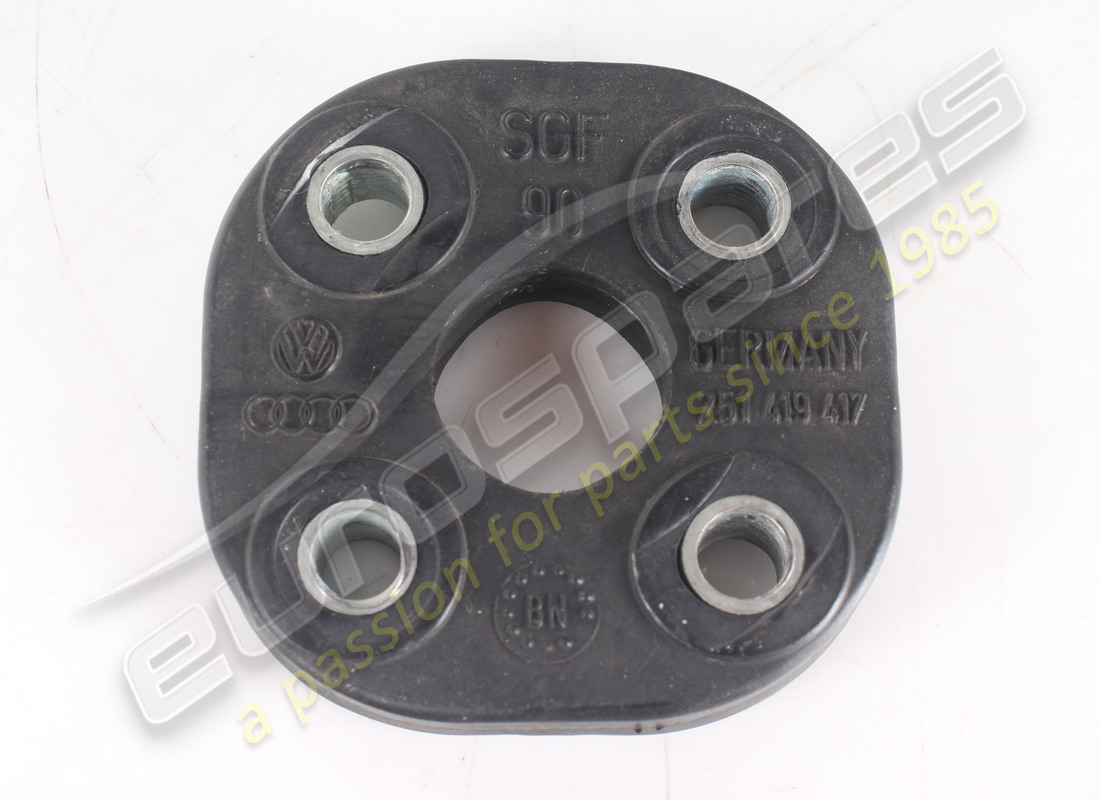 USED Lamborghini CONNECTING PIECE . PART NUMBER 07M145897 (1) USED Lamborghini CONNECTING PIECE . PART NUMBER 07M145897 (1)