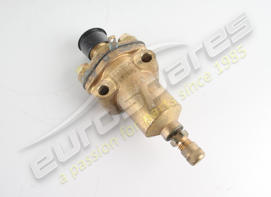 new ferrari valve. part number 111223 (3)