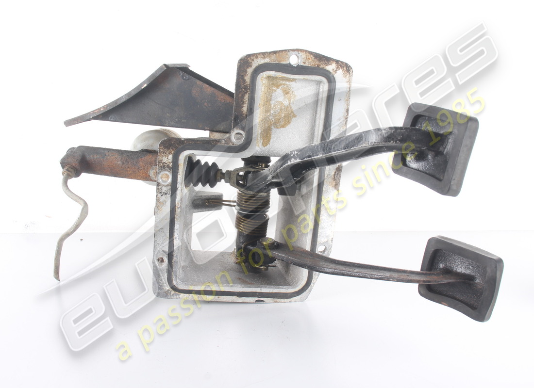 used lamborghini complete pedal box rhd part number lurpb1 (4)