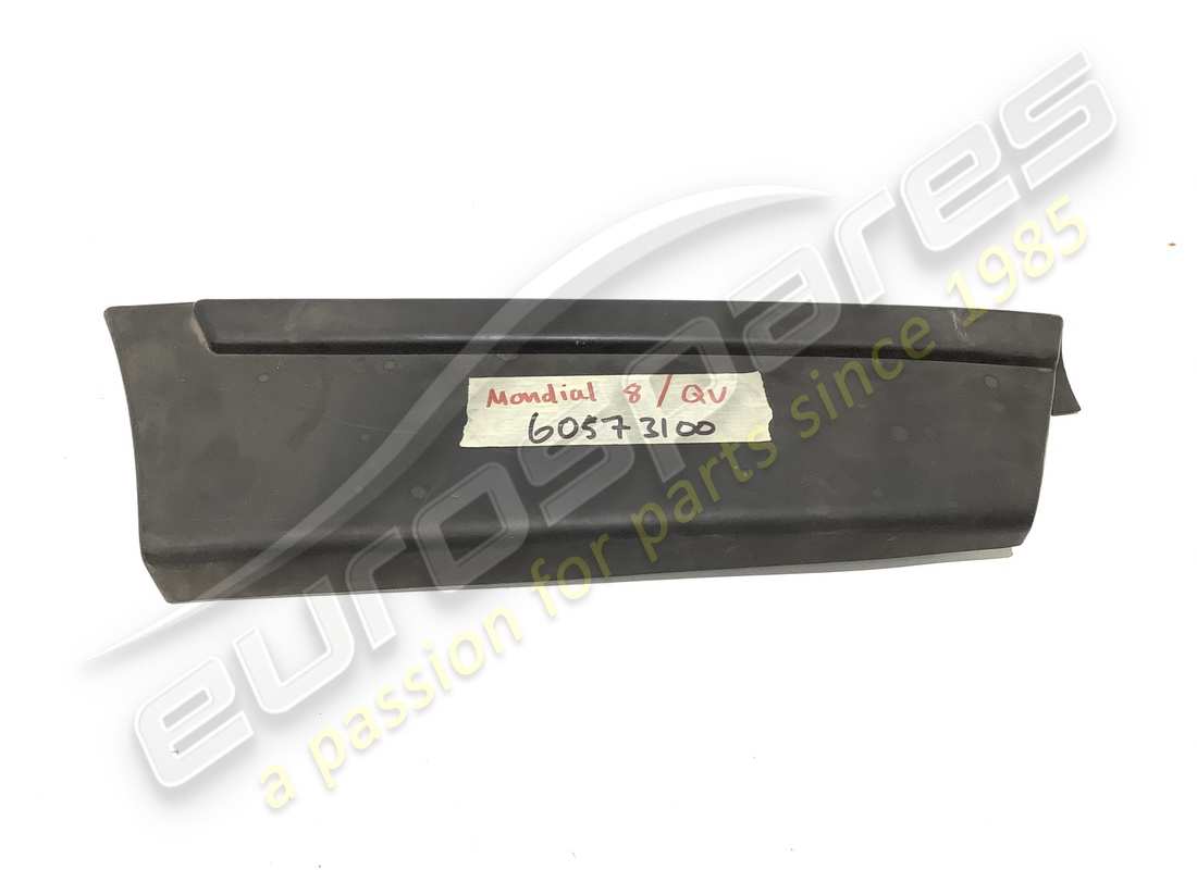 new ferrari rh front quarter bumper. part number 60573100 (1)