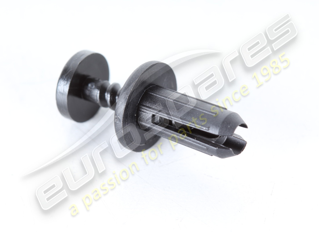 NEW ASTON MARTIN RIVET, PLASTIC. PART NUMBER 4G432705AA (2) new aston martin rivet, plastic. part number 4g432705aa (2)