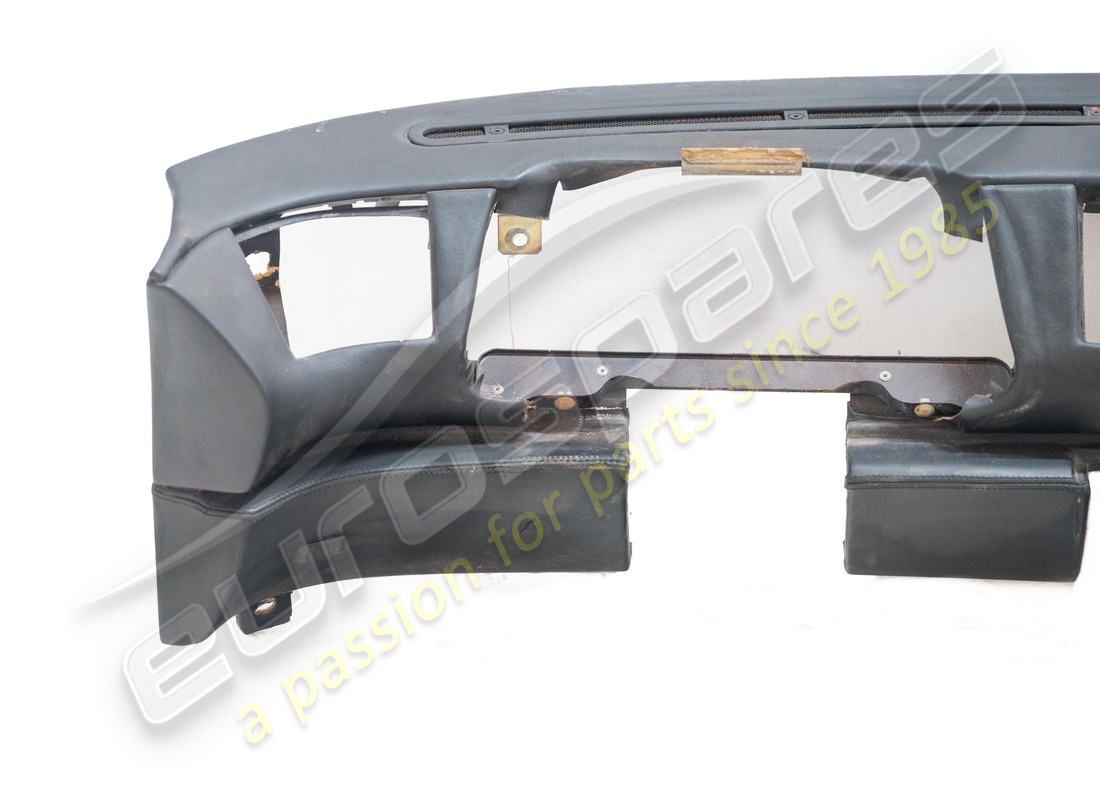 damaged ferrari lhd dashboard black. part number 63303900 (2)