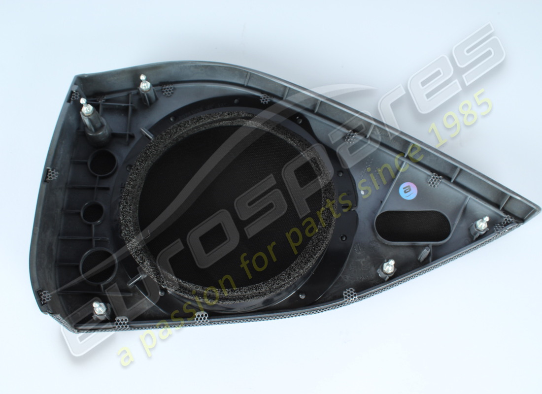 damaged ferrari lh woofer grille. part number 89356200 (4)
