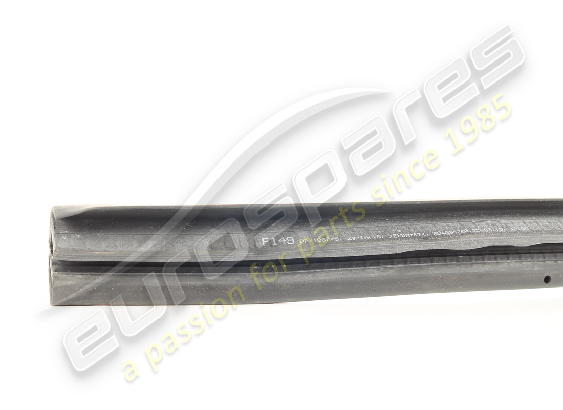 used ferrari lower door perimeter seal. part number 84036700 (4)