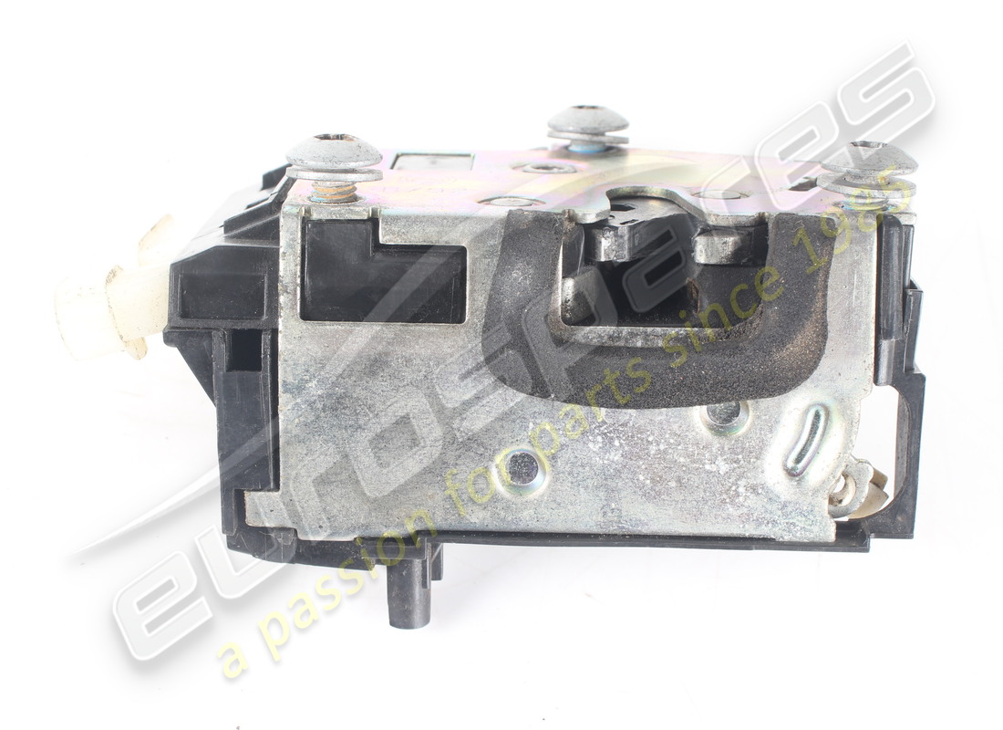used maserati lh door lock. part number 67294900 (2)