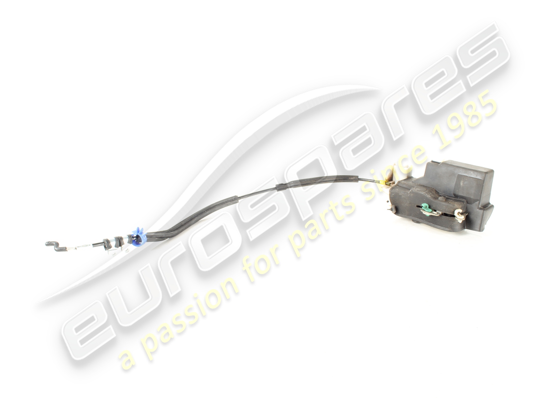 used maserati lh front door lock. part number 67576000 (1)