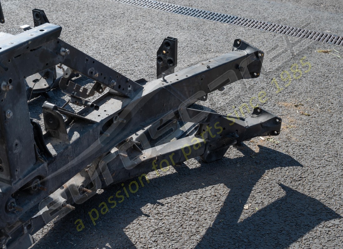 used lamborghini rear end. part number 470813031f (8)