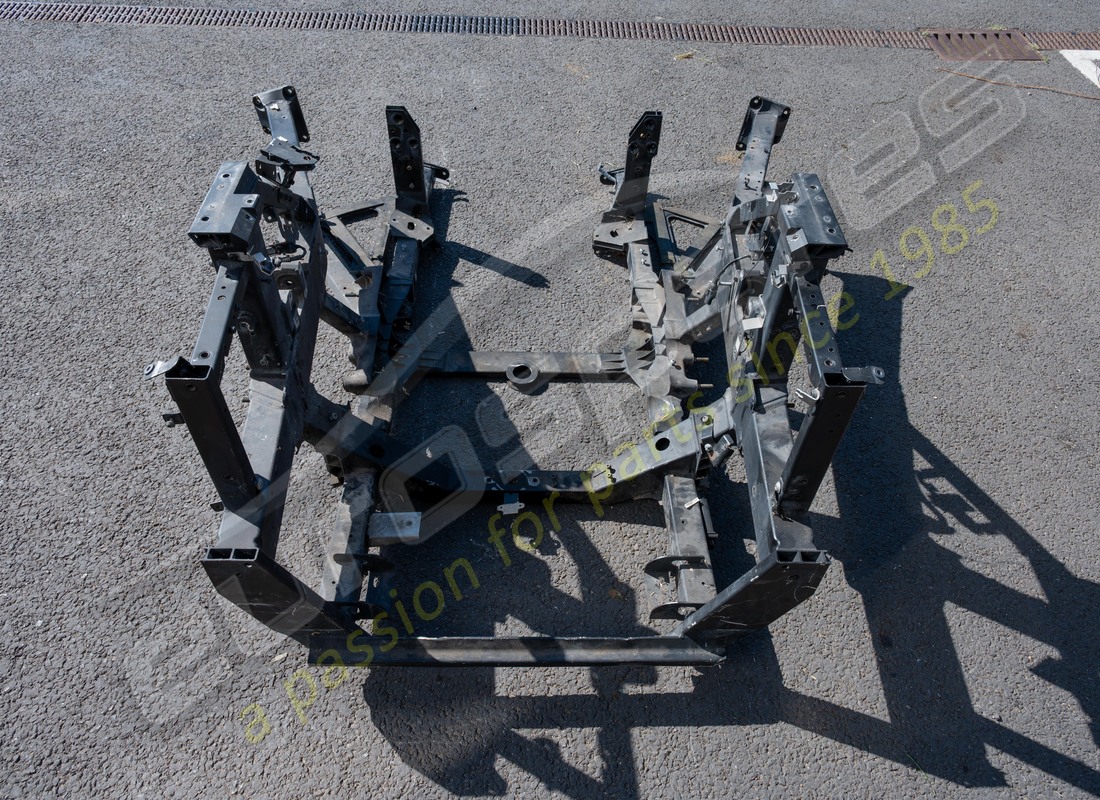 used lamborghini rear end. part number 470813031f (5)