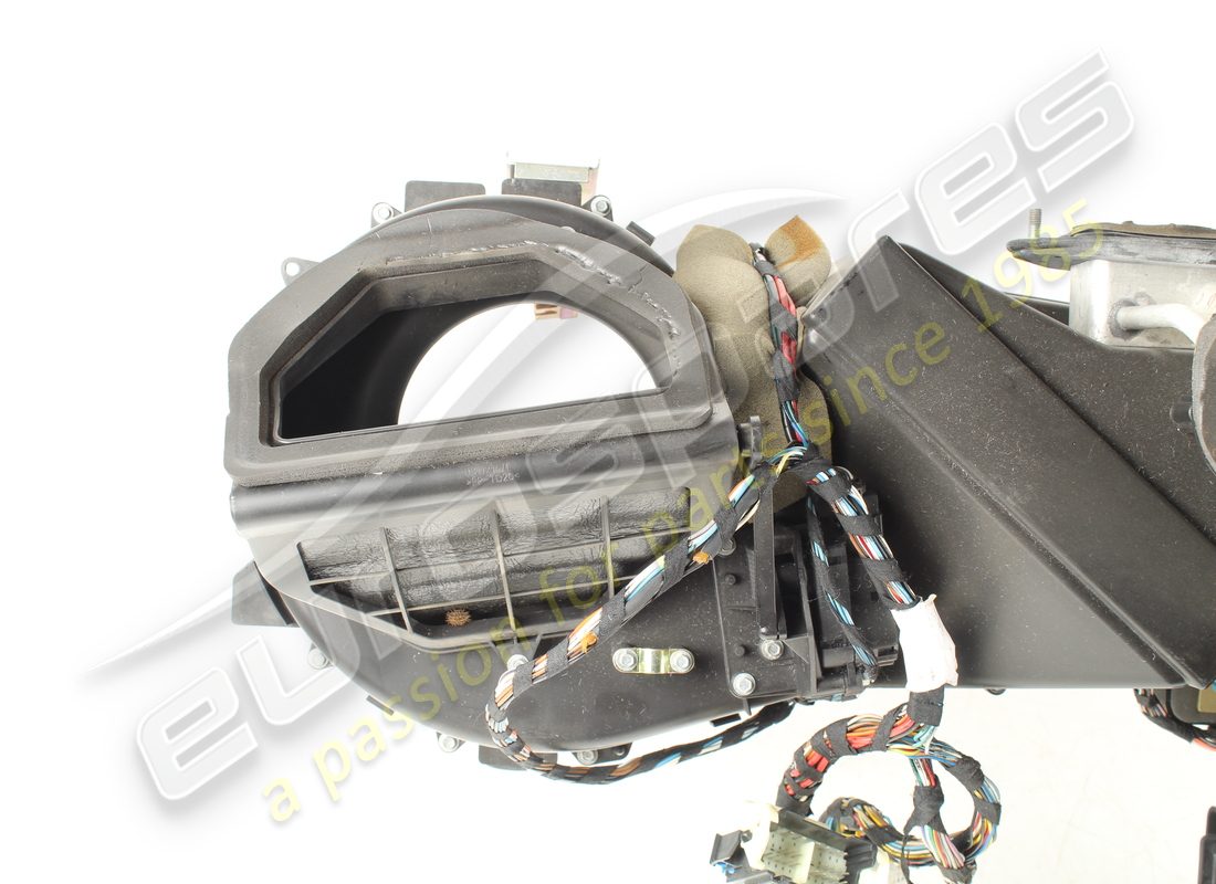 used maserati complete air condition set. part number 68462400 (5)