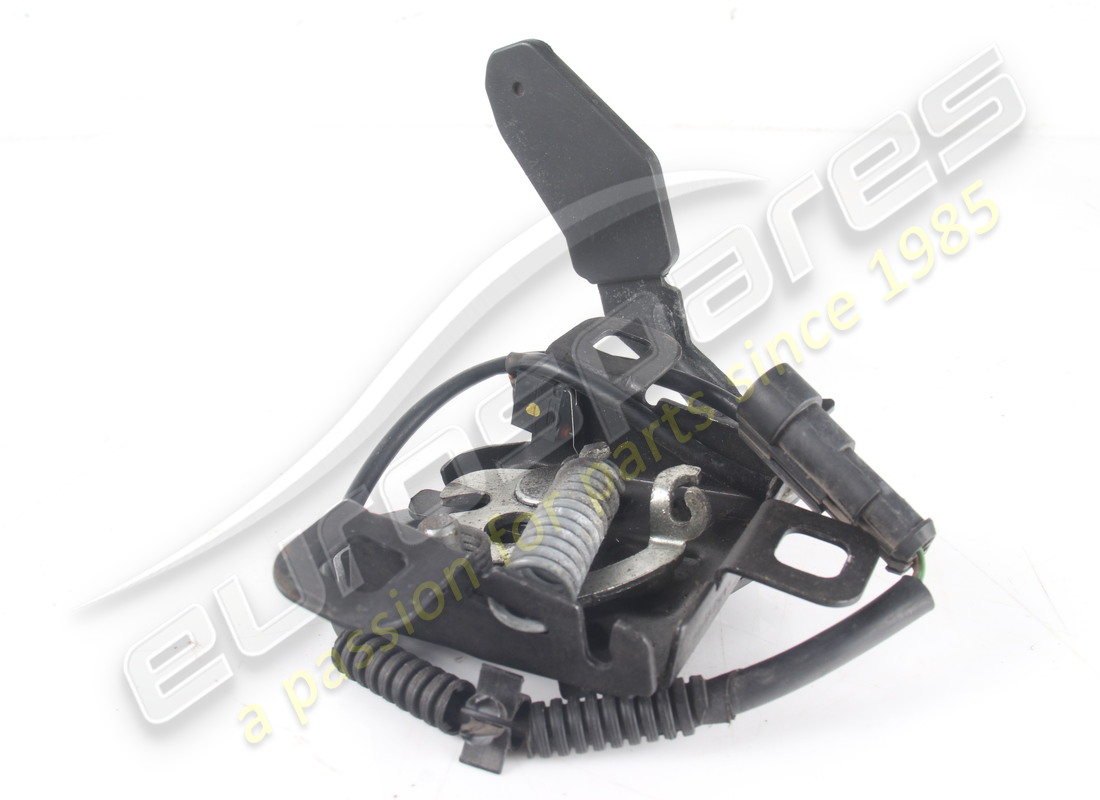 USED FERRARI LID LOCK. PART NUMBER 83752200 (3) used ferrari lid lock. part number 83752200 (3)