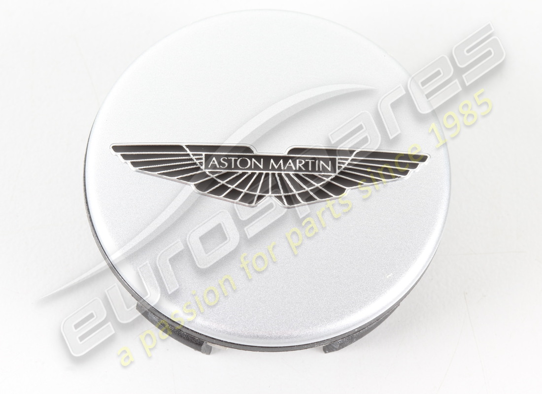 new aston martin wheel badge-silver. part number ay2y1a096aa (1)