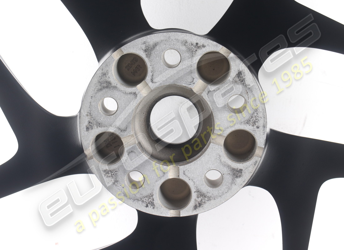 new (other) ferrari rh rear wheel. part number 334490 (5)