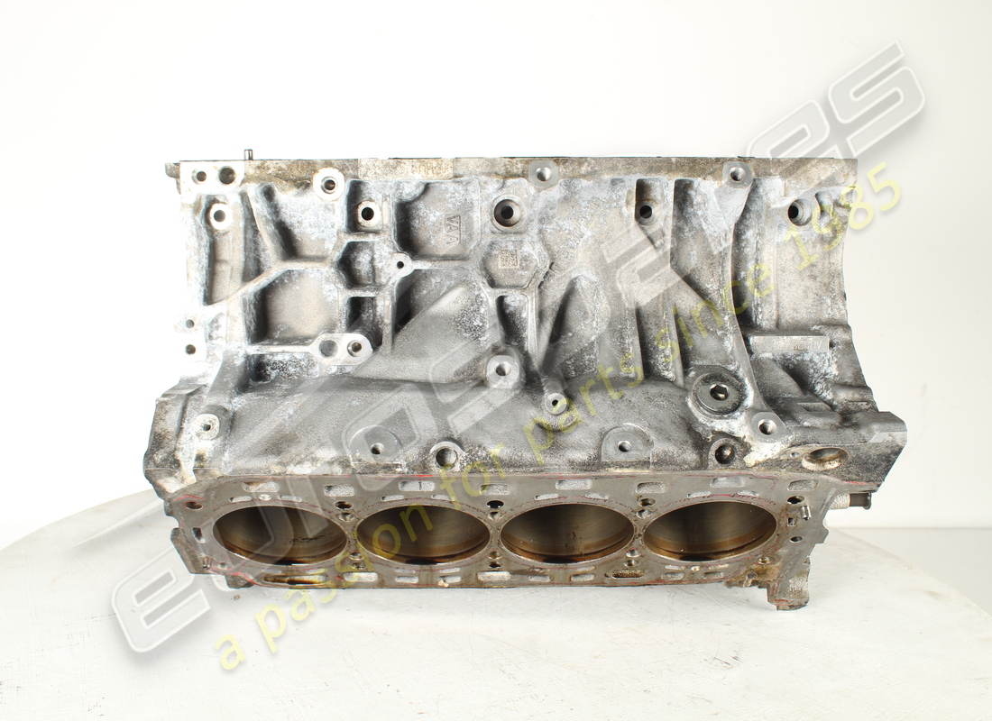 used lamborghini crankcase. part number 0p2103011ab (3)