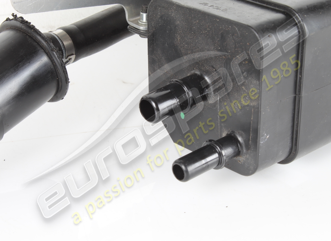 used ferrari filtro vapori complete. part number 895452 (3)