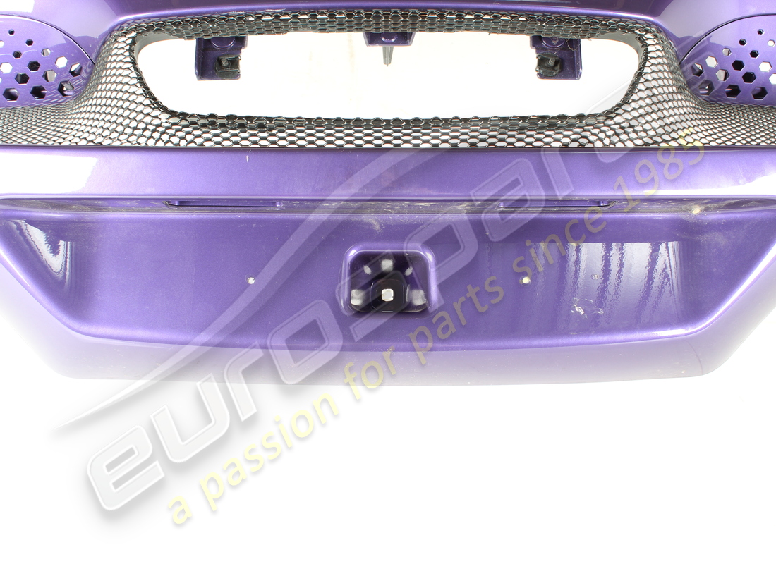 damaged ferrari complete rear bumper. part number 985802357 (5)