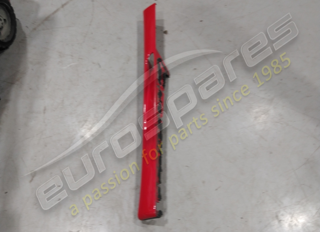 USED Ferrari COVERING FOR RH SIDE MEMBER . PART NUMBER 64101110 (1)