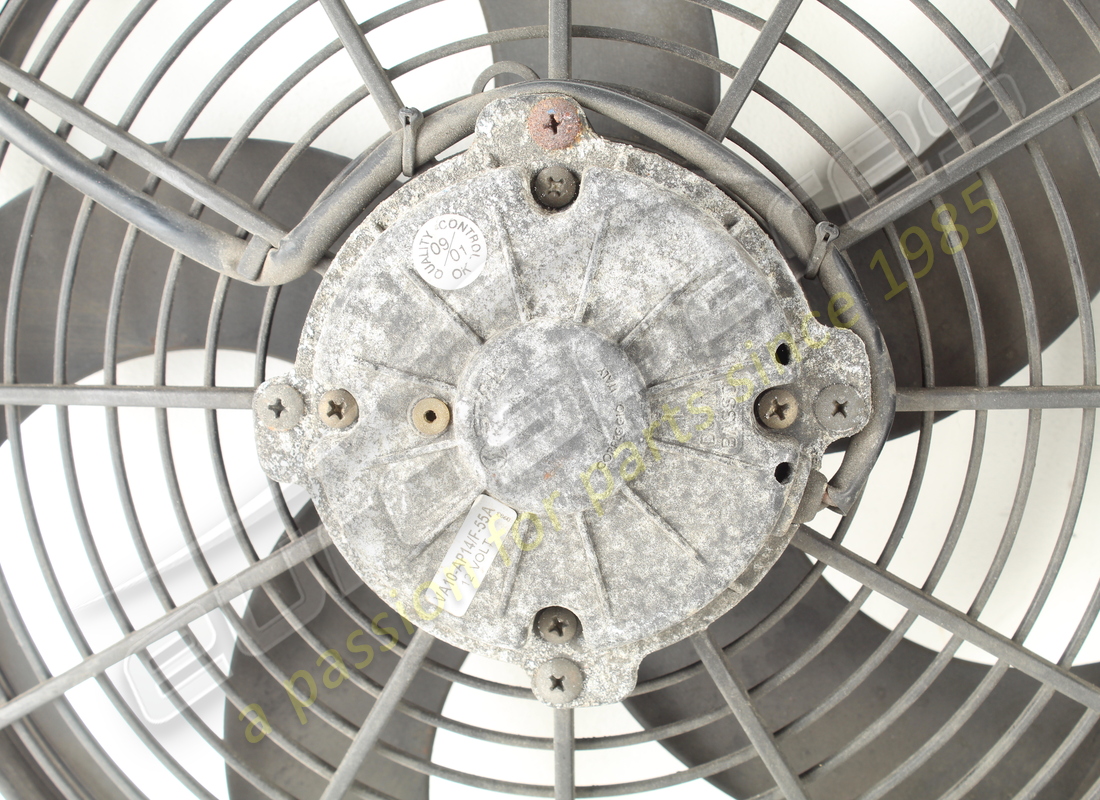 used maserati complete hood with electric fan. part number 221254 (4)