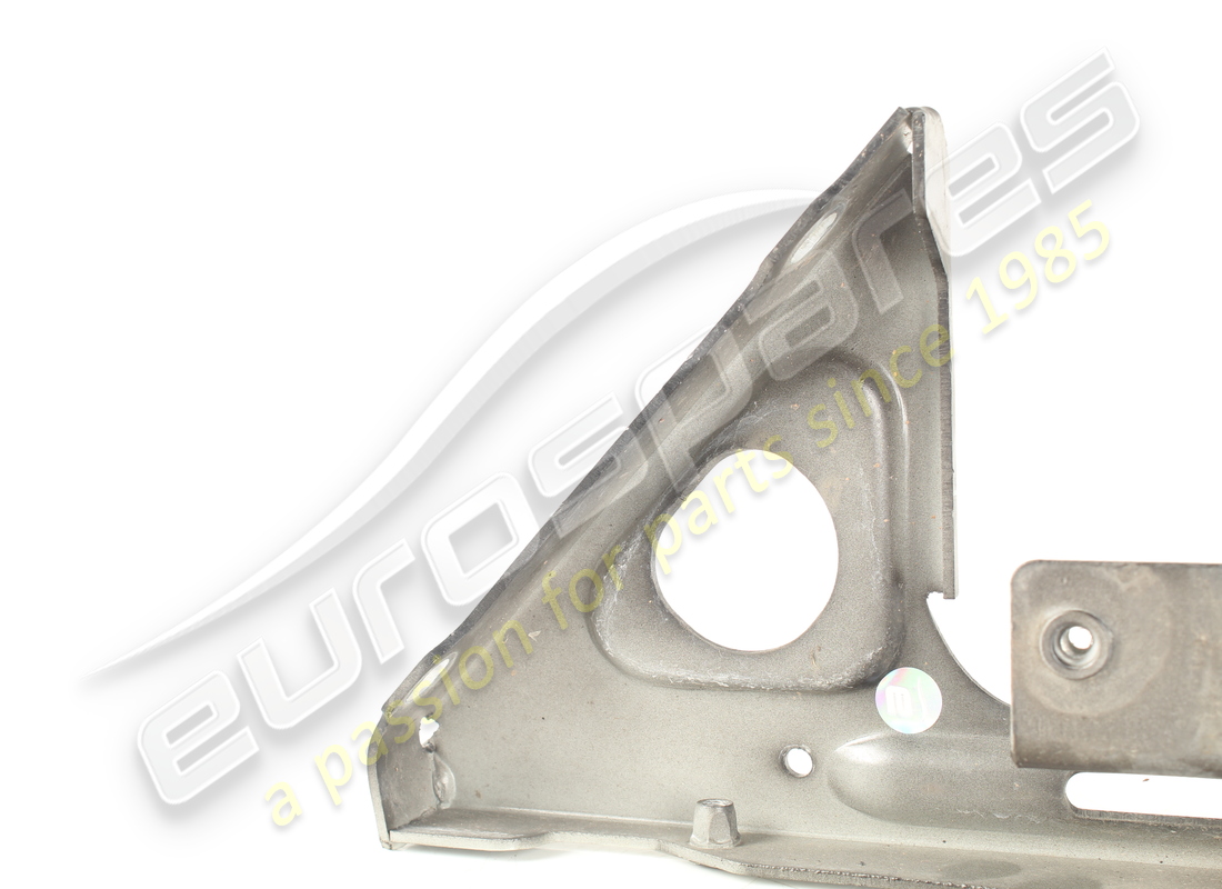 used ferrari complete lower mount for rh front. part number 85270700 (4)