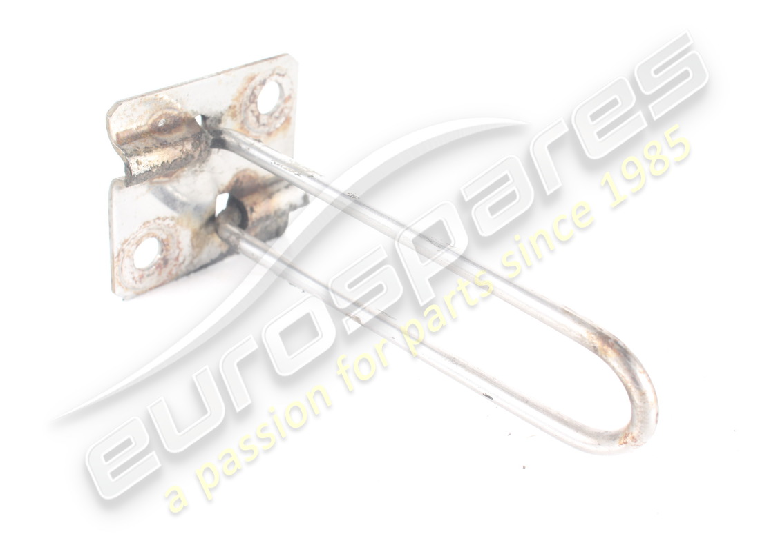 used maserati striker plate on lid safety lock. part number 314320130 (1)