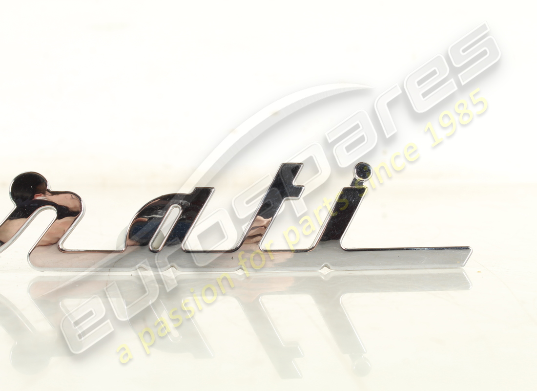 used maserati maserati script. part number 89095700 (3)
