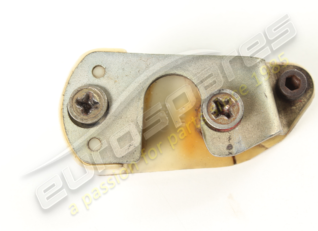 used ferrari rh catch plate. part number 40115503 (2)