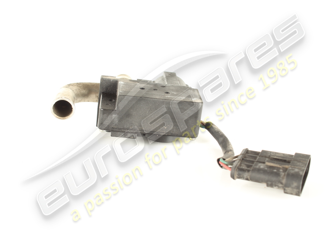 used ferrari rh tgk valve. part number 67635900 (2)