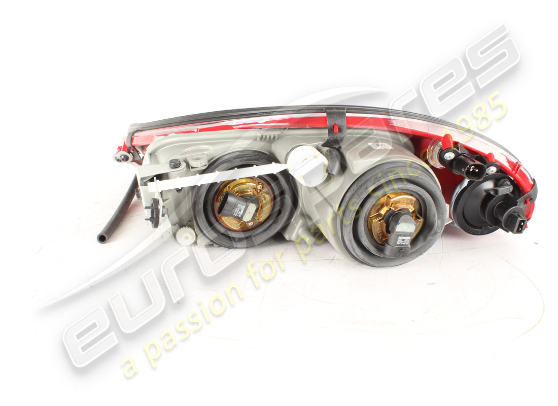 new ferrari rh front headlamp rosso corsa red (rhd - non xenon). part number 72001369 (3)