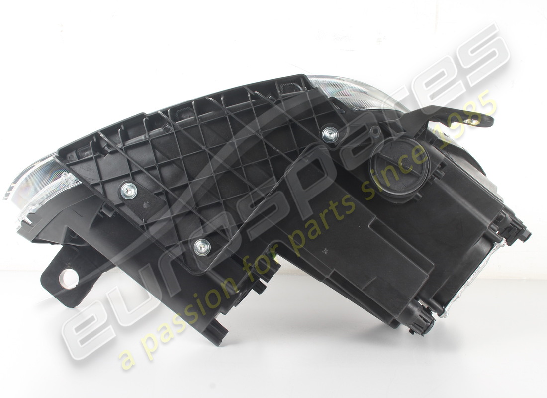 new maserati lh headlight. part number 670215130 (3)