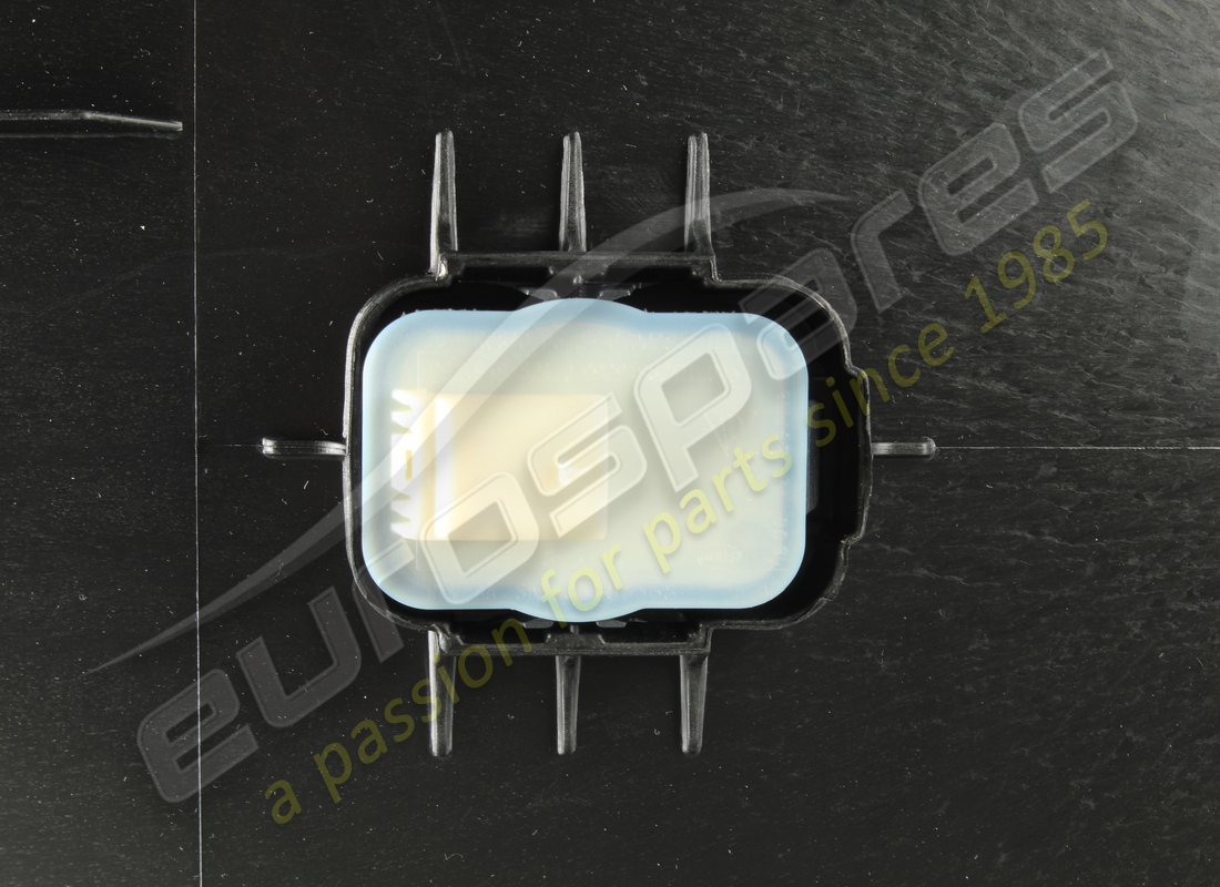 new porsche wheel housing liner. part number 992805911m (3)