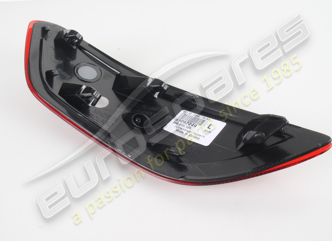 new porsche rear light reflector. part number 958945105 (3)