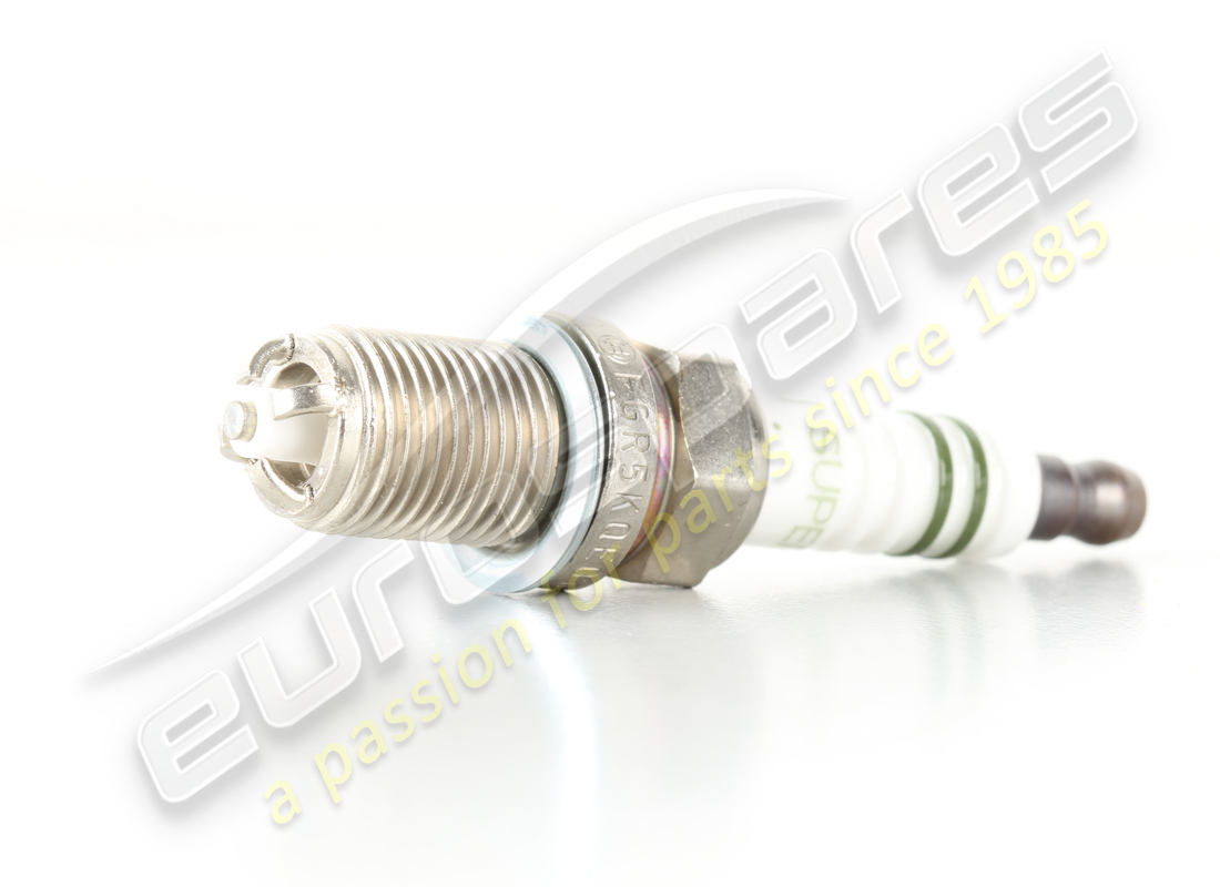 NEW BOSCH SPARK PLUG - FGR 5KQE0 - D - MJ 2002>>. PART NUMBER 99917022390 (2) new bosch spark plug - fgr 5kqe0 - d - mj 2002>>. part number 99917022390 (2)
