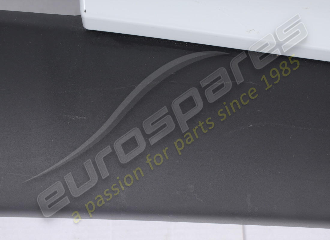 NEW (OTHER) FERRARI COMPLETE RH SILL TRIM PANEL. PART NUMBER 88826110 (6) new (other) ferrari complete rh sill trim panel. part number 88826110 (6)
