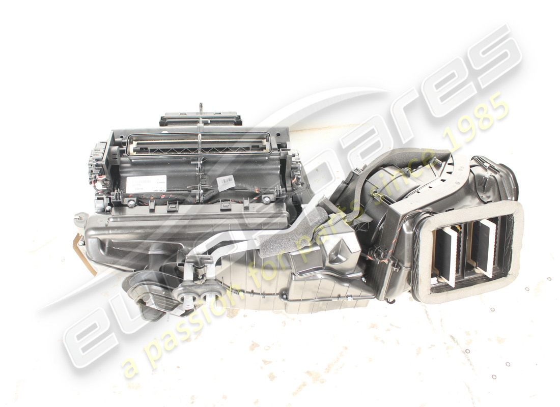 used eurospares complete evaporator housing with fan. part number eap1492307 (3)