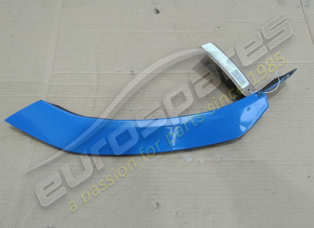 used lamborghini wheel arch cover. part number 4ml854819cgru (1)