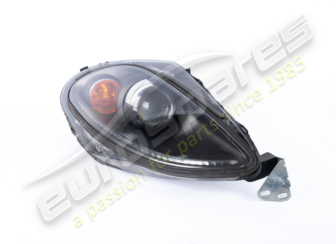 USED Ferrari RH HEADLIGHT LOW/HIGH BEAM B . PART NUMBER 214158 (1)