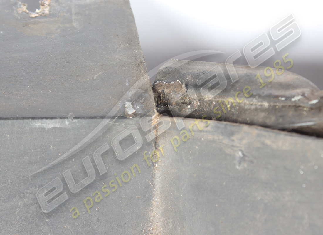 used ferrari lh gravel guard gtb. part number 61849800 (4)