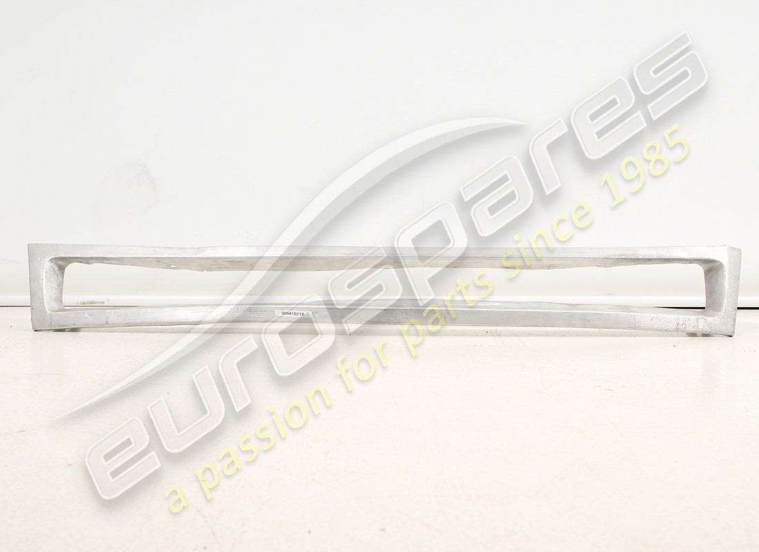 new lamborghini rear light cluster frame. part number 009410218 (1)